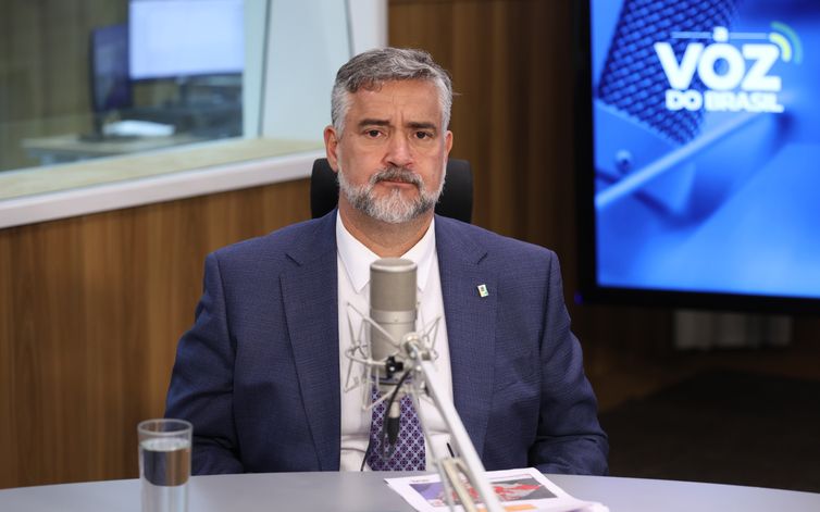 Auxílio Reconstrução já chegou a 350 mil famílias do RS, diz Pimenta