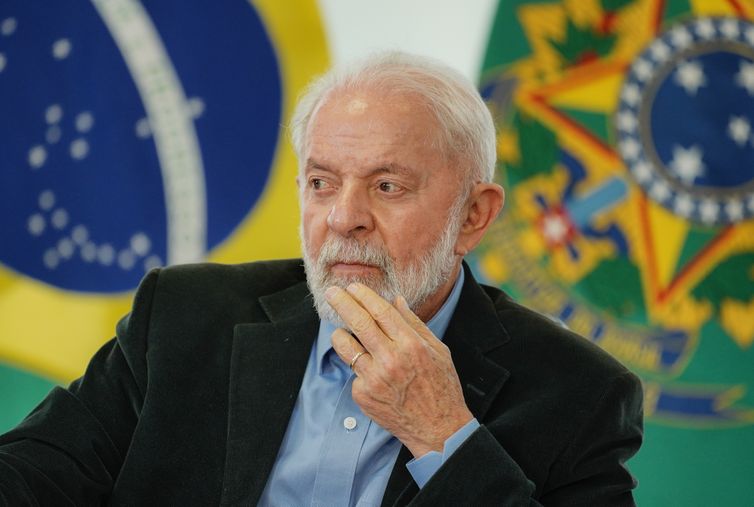 Lula indica 17 nomes para diretorias de nove agências reguladoras