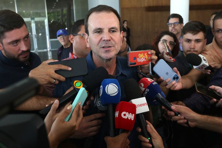 Prefeito e vereadores são diplomados no Rio de Janeiro