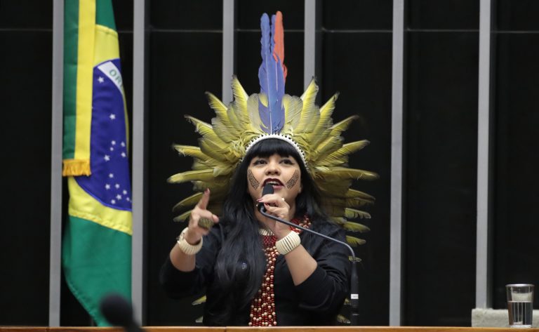 Câmara aprova regras para atendimento de mulheres indígenas vítimas de violência doméstica