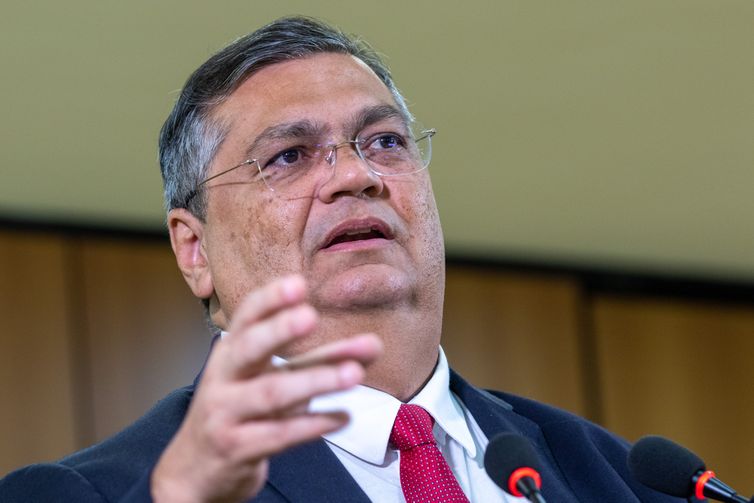 Dino libera repasse de emendas parlamentares para 9 entidades