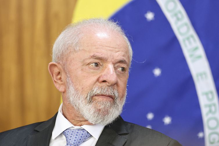 Lula critica falta de planejamento orçamentário para patrimônios