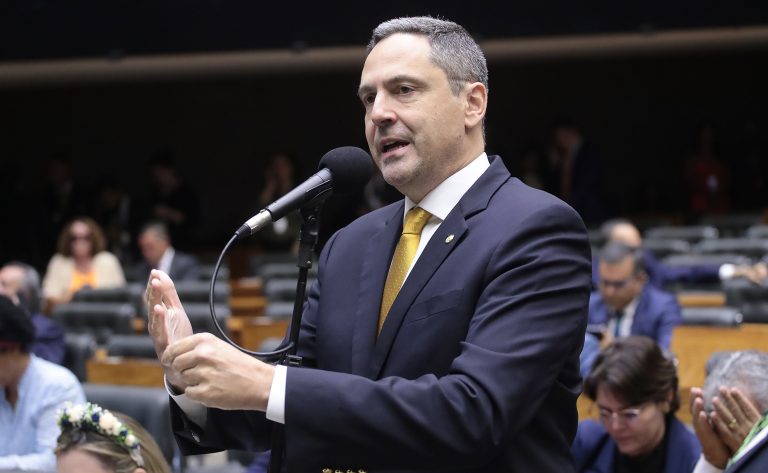 Projeto amplia prazo para empresas menores realizarem assembleia geral ordinária