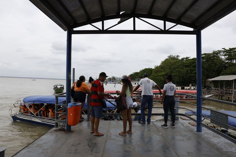Receita do turismo internacional tem crescimento recorde em fevereiro