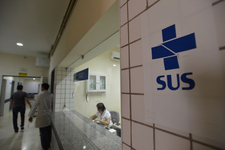 SUS vai substituir papanicolau por exame mais sensível ainda este ano 