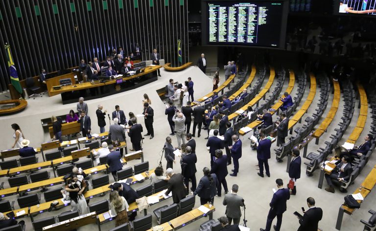 Câmara aprova criação de oito varas federais em Santa Catarina