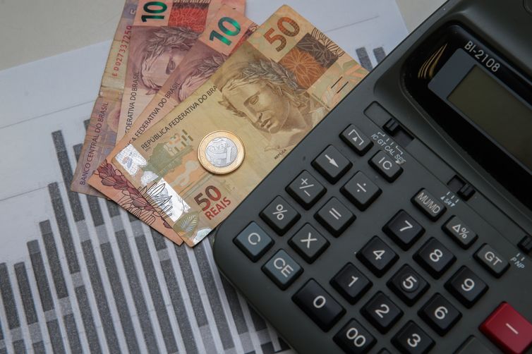 Contas públicas têm déficit de R$ 19 bilhões em fevereiro