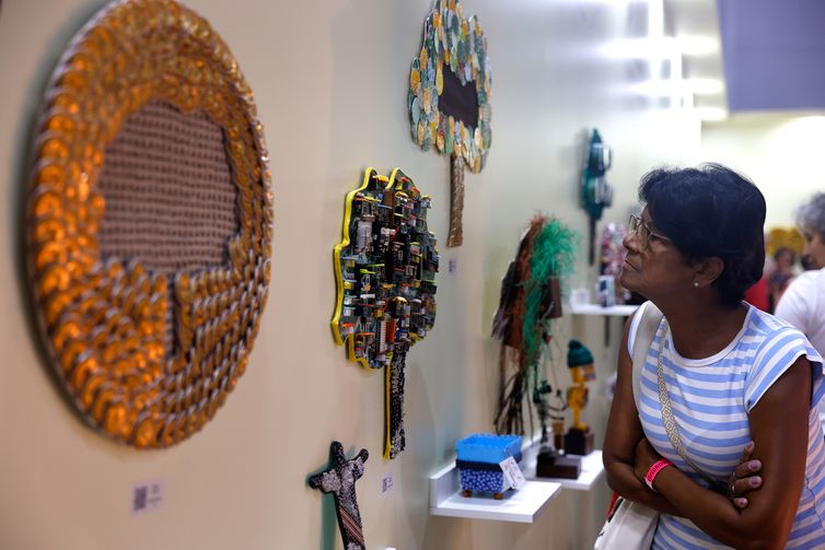 Feira de artesãos mira profissionalização e não vê IA como adversária