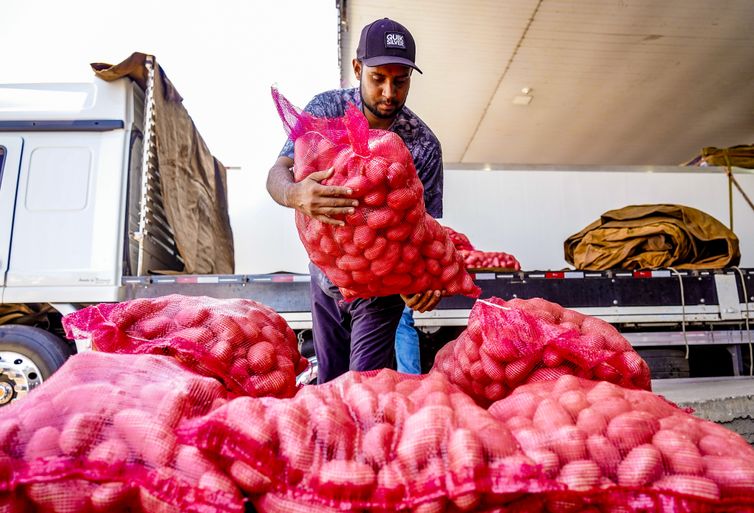 Preço da cesta de produtos da Páscoa tem queda de 0,4% no país