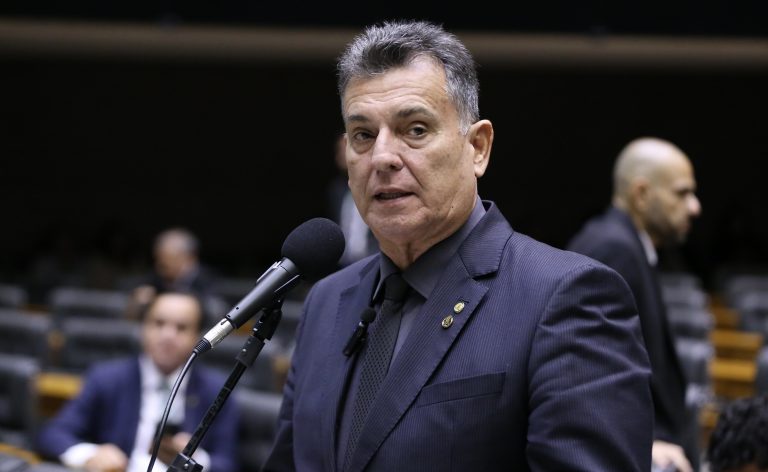 Projeto prevê redução do IPVA de automóveis acidentados recuperáveis