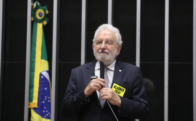 Projeto proíbe exploração de petróleo e gás na Amazônia e obriga recuperação ambiental das áreas