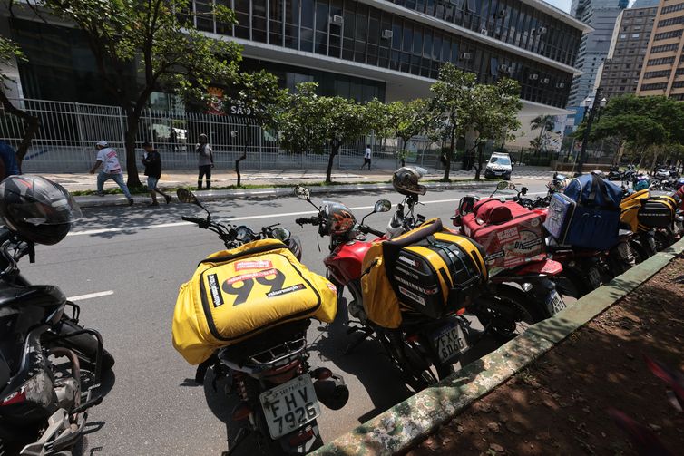 TJ-SP rejeita ação para liberar serviço de mototáxi
