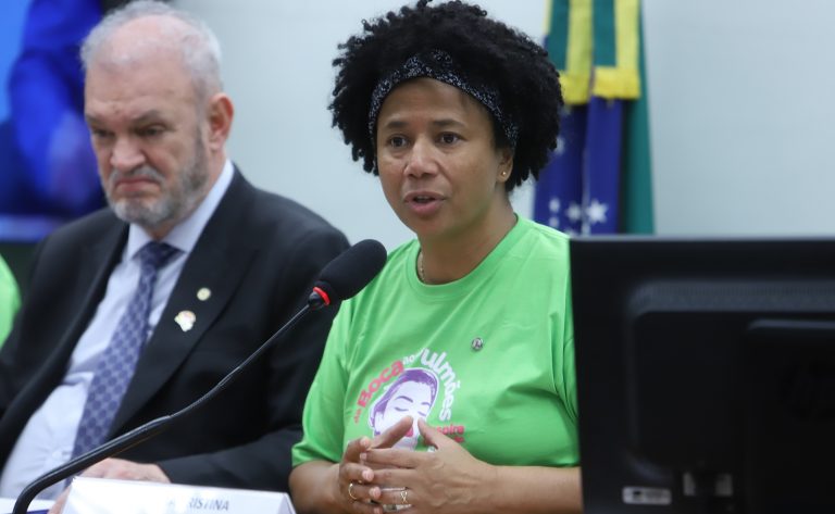 Especialistas em câncer de cabeça e pescoço ressaltam necessidade de avanço no diagnóstico precoce