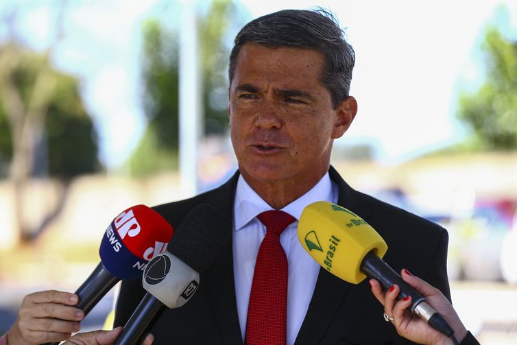 General diz ao STF que visitou acampamento golpista como cidadão 