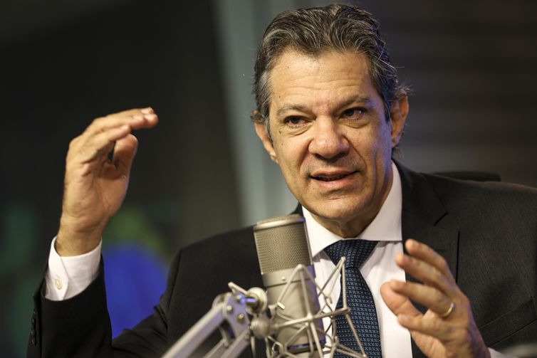 Haddad diz que pode haver conversa entre Lula e Trump sobre tarifas