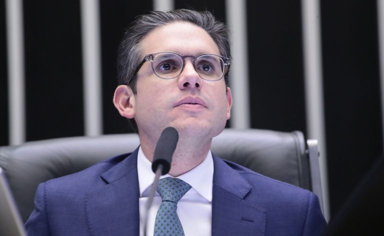 Motta cria comissão especial para analisar PEC da Segurança Pública