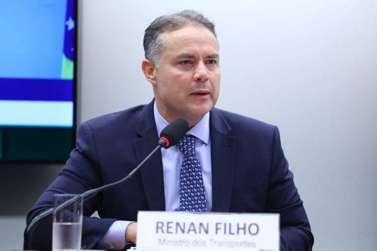 Comissão debate prioridades do Ministério dos Transportes