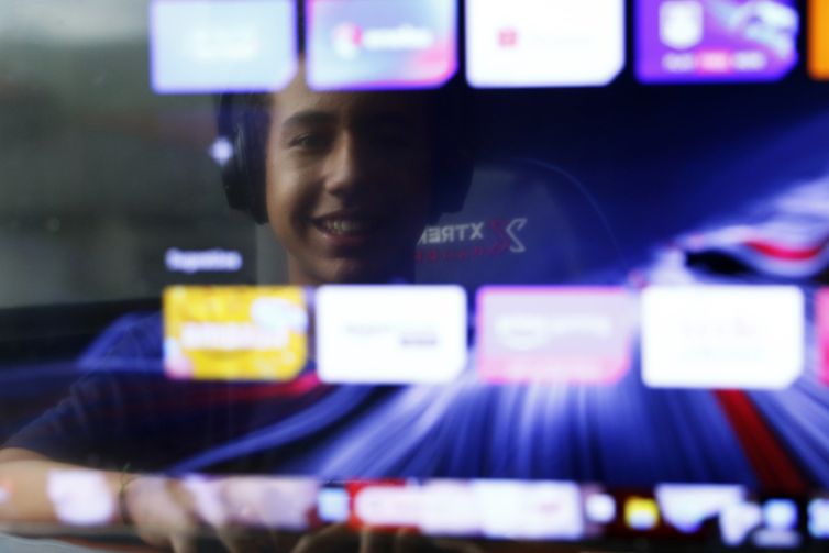 Congresso analisa esta semana projetos para proteger infância na rede