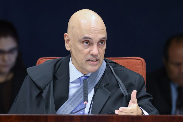 Defesa de Bolsonaro tem até hoje para entregar alegações finais ao STF