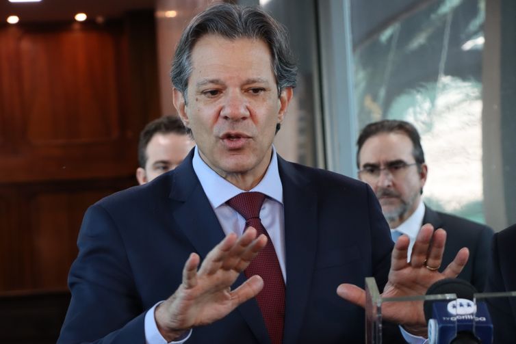 Motta mostrou compromisso com equilíbrio em reforma do IR, diz Haddad