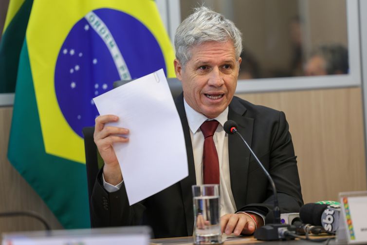Se necessário, governo prorrogará Brasil Soberano, diz Teixeira 