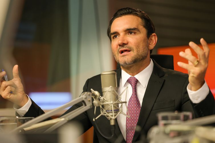 Celso Sabino anuncia saída do comando do Ministério do Turismo