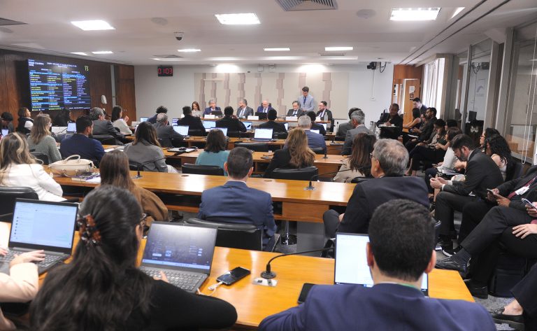 Comissão mista pode votar MP sobre tributação de aplicações financeiras nesta terça