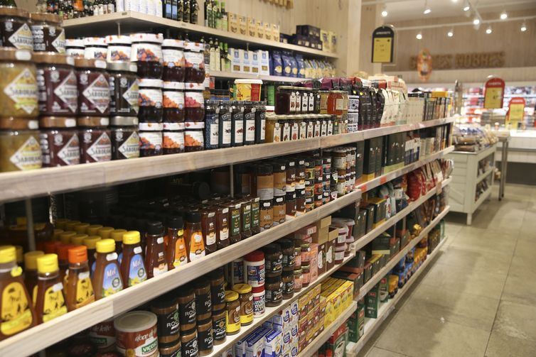 Ipea acompanha BC e reduz projeção de inflação para 4,8% em 2025