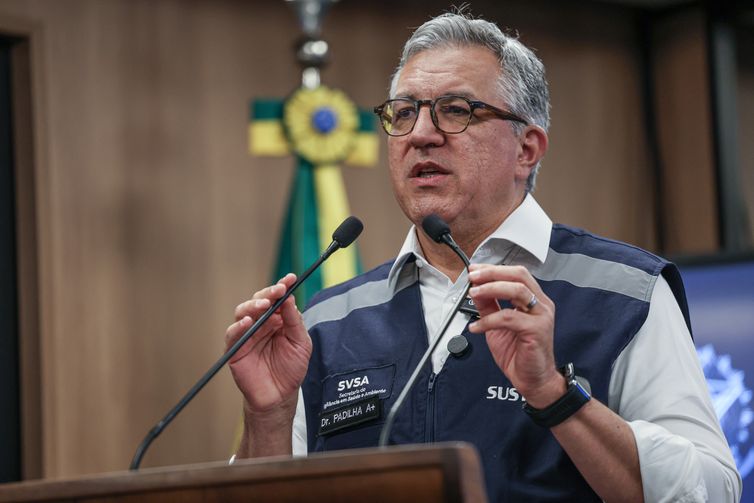 Padilha determina notificação de suspeitas de intoxicação por metanol