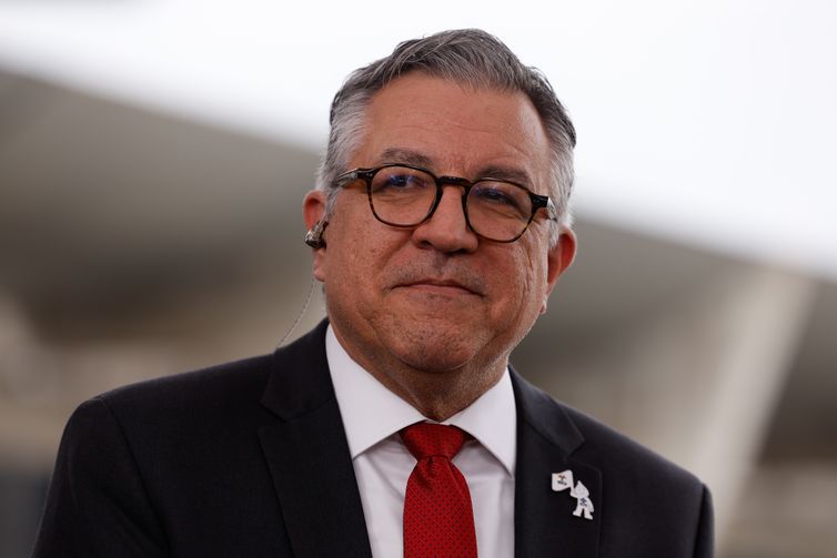 Por vídeo, Padilha critica negacionismo em evento nos Estados Unidos