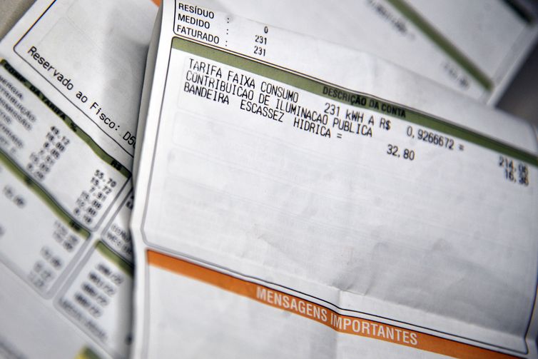 Tarifa social de energia elétrica é aprovada em comissão do Congresso