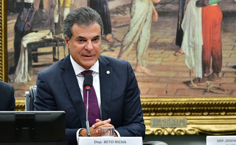 Comissão aprova possibilidade de negociar dívida tributária de microempreendedor individual