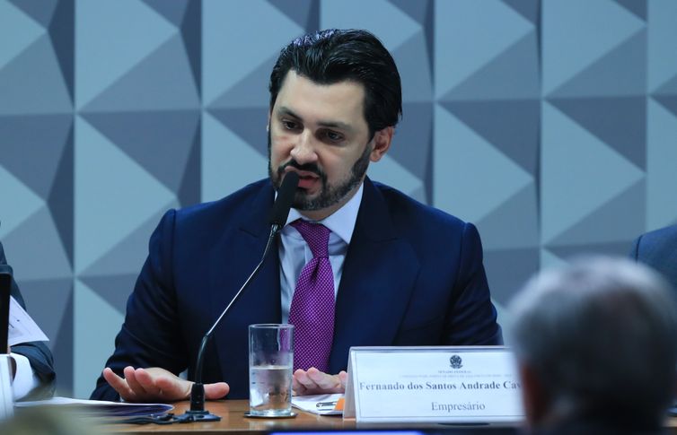 CPMI do INSS: empresário responde a relator, mas se cala para comissão