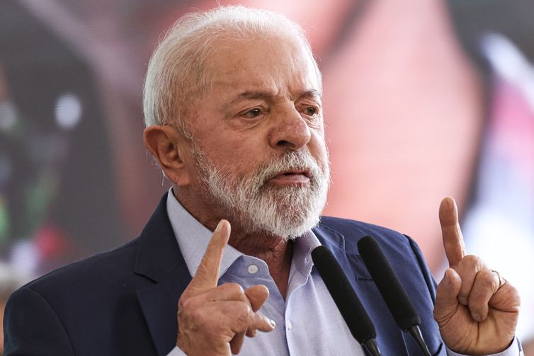 Lula chama América Latina de zona de paz e critica intervenções
