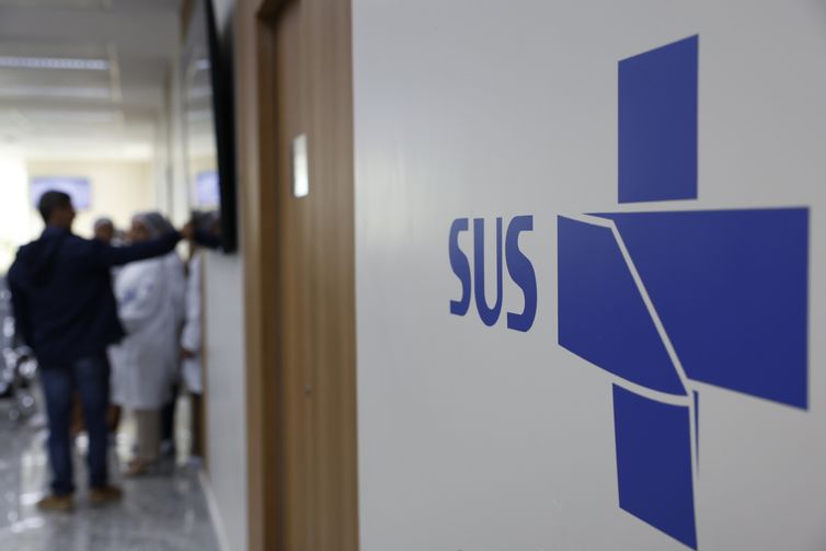 Lula sanciona MP que acelera atendimento de especialistas no SUS