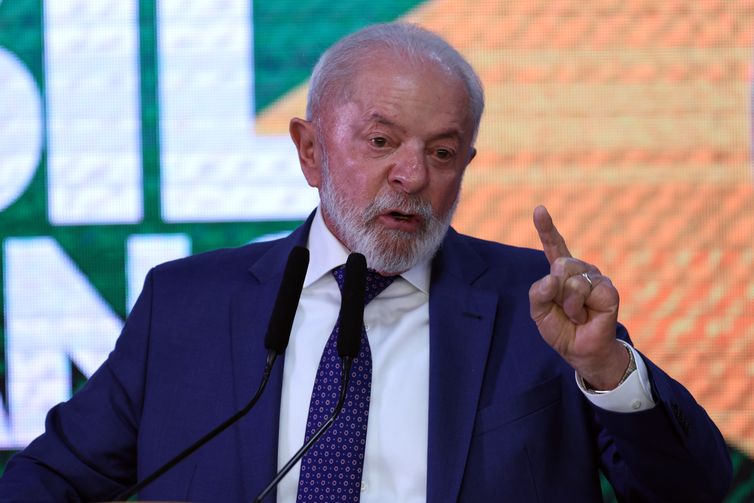 Na Ilha de Marajó, Lula inaugura creche que ficou com obra paralisada