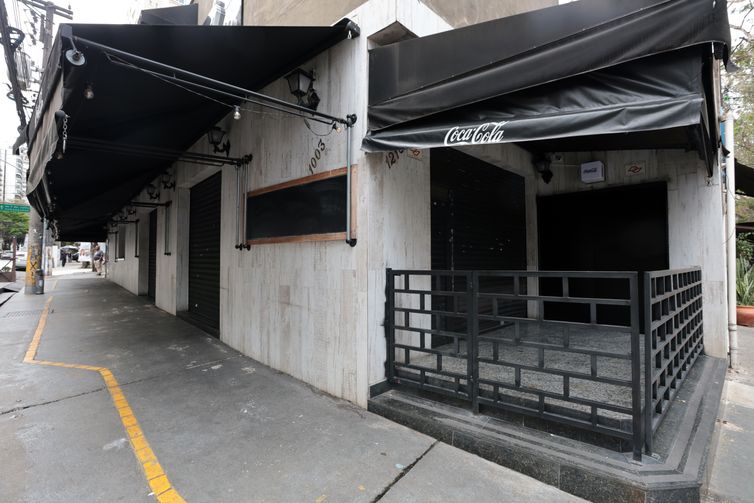 SP: fiscalização de bebidas adulteradas realiza mais três interdições