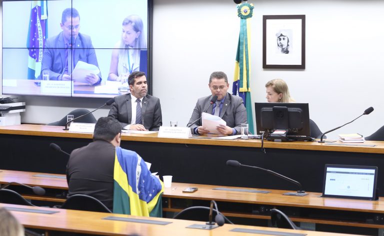 Conselho de Ética mantém decisão e não aplica novas penalidades a Gilvan da Federal