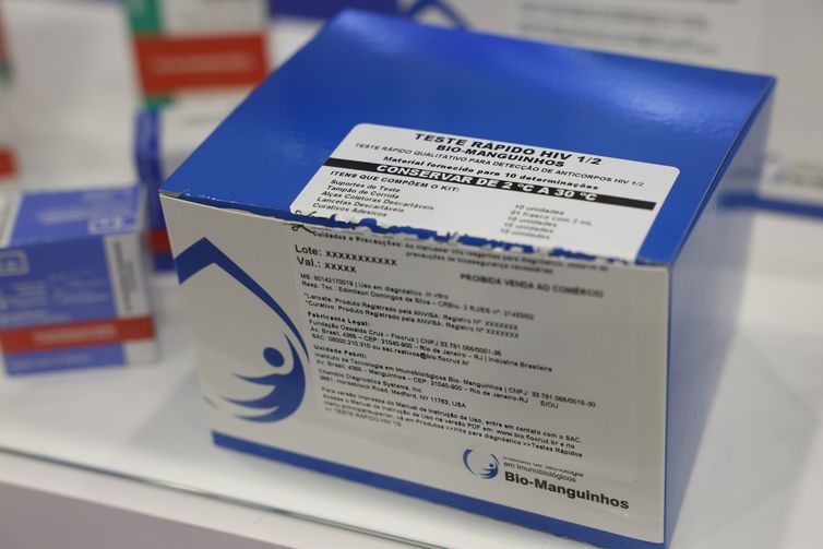 Fiocruz vai ampliar produção de kits diagnósticos para o SUS