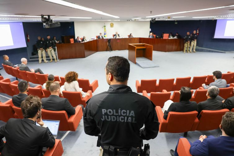 Por unanimidade, STF condena mais nove réus pela trama golpista