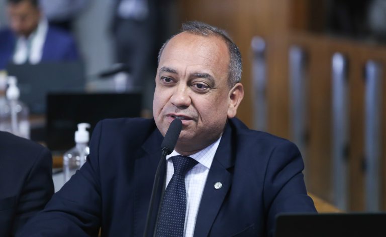 Projeto criminaliza a transfobia, com pena de prisão de dois a quatro anos