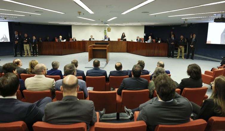 STF: julgamento pode condenar mais seis réus pela trama golpista
