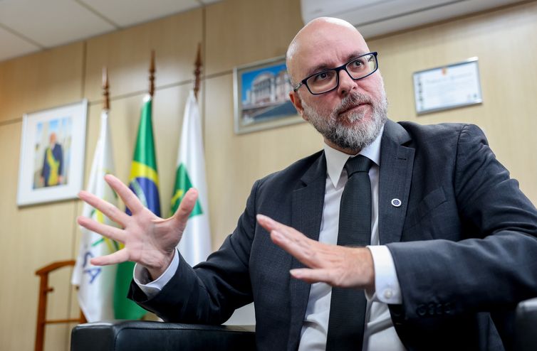 Anvisa quer reduzir fila de análises e priorizar inovações nacionais