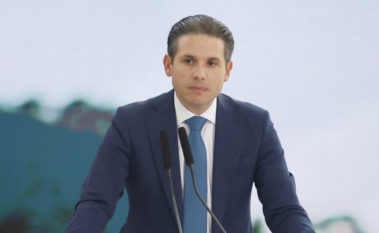 Motta encaminha à Comissão de Constituição e Justiça proposta que prevê o fim da escala 6x1