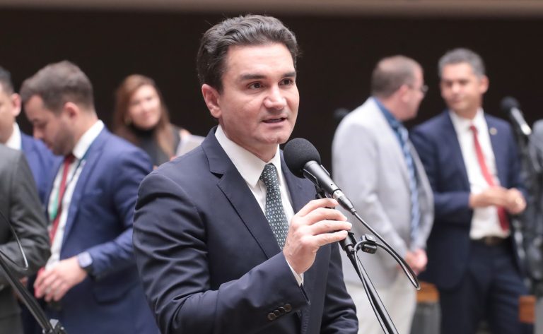 Projeto define regras para combater a exploração sexual infantil no turismo